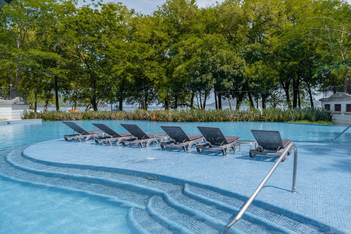 Casa Conde Beach Front Hotel - featured photo