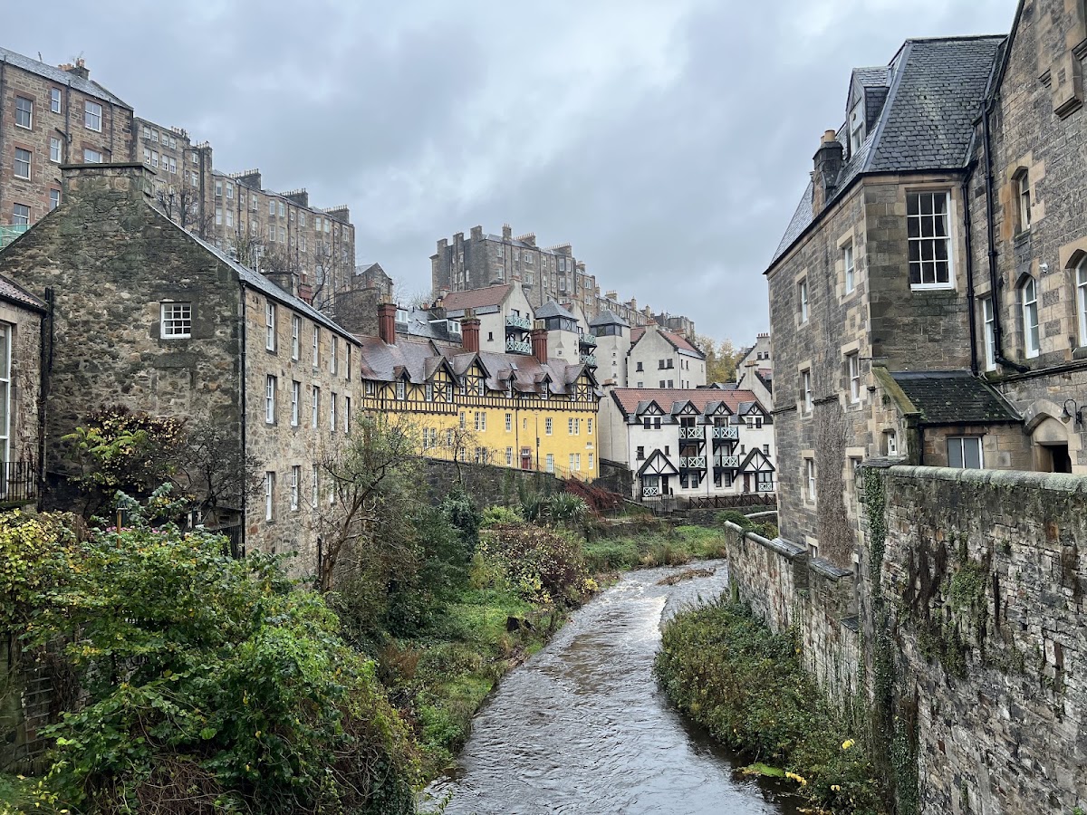 Clan Pascual - Edinburgh Walking Tours - photo 4